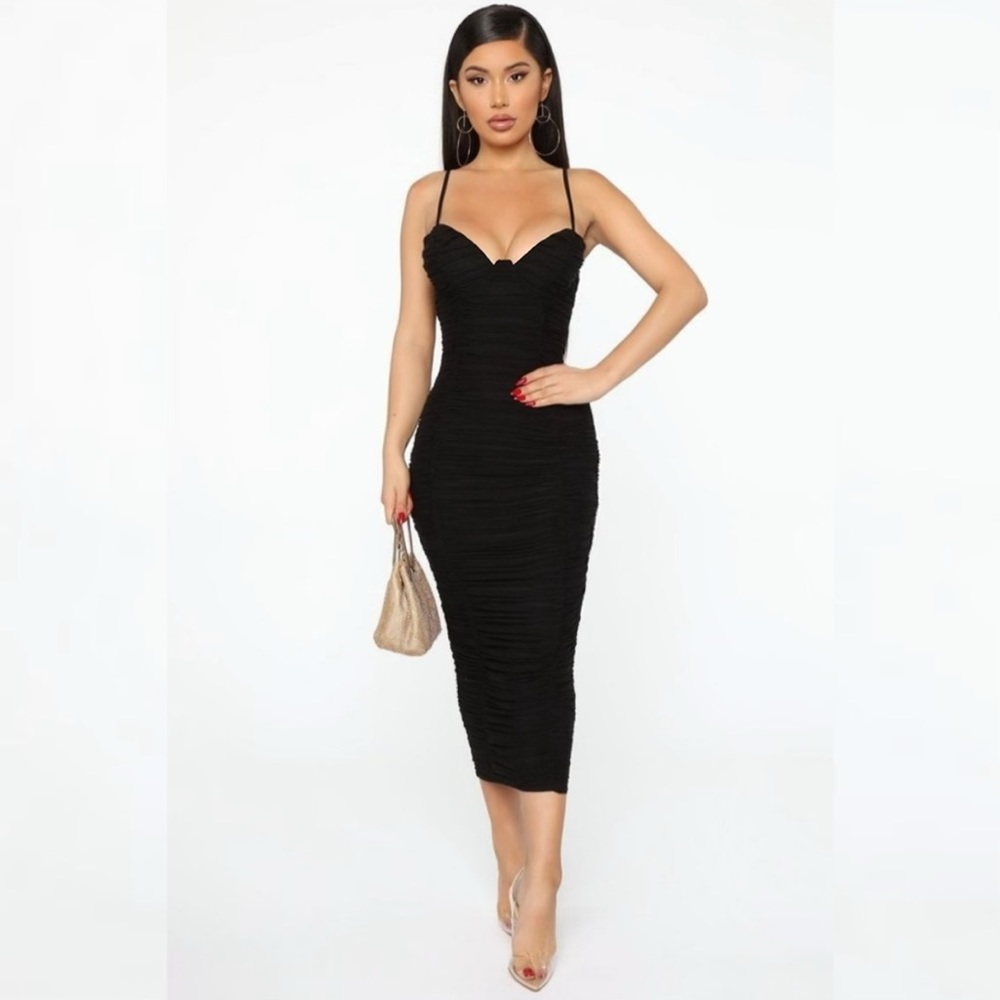 Kylee Kollection black rugged midi dress.